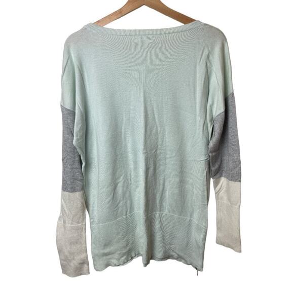 Calvin Klein Light Blue Long Sleeve Sweater Women's Size L - Picture 2 of 5